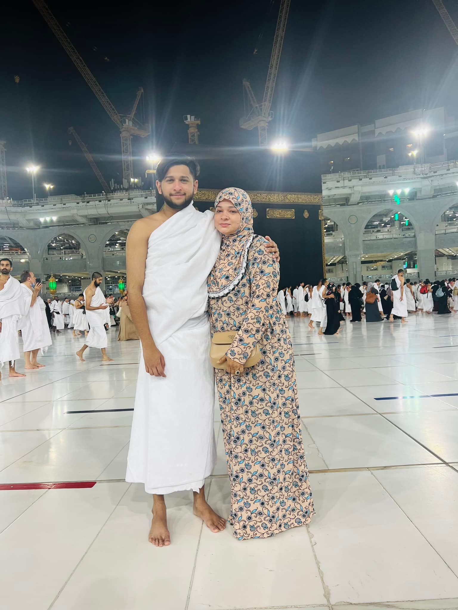 কীসের লোভে তরুণ তারকার এ বিপর্যয়