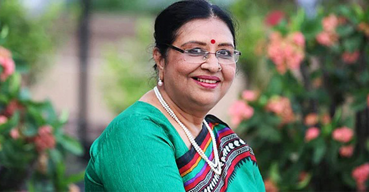 পাকিস্তানের উপপ্রধানমন্ত্রীকে যা বলেছেন ‘আম্মাজান’