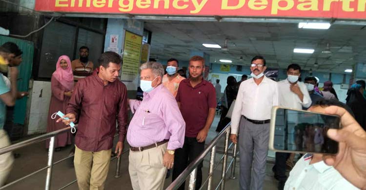 নুরকে দেখতে ঢামেকে নৌ পরিবহন উপদেষ্টা