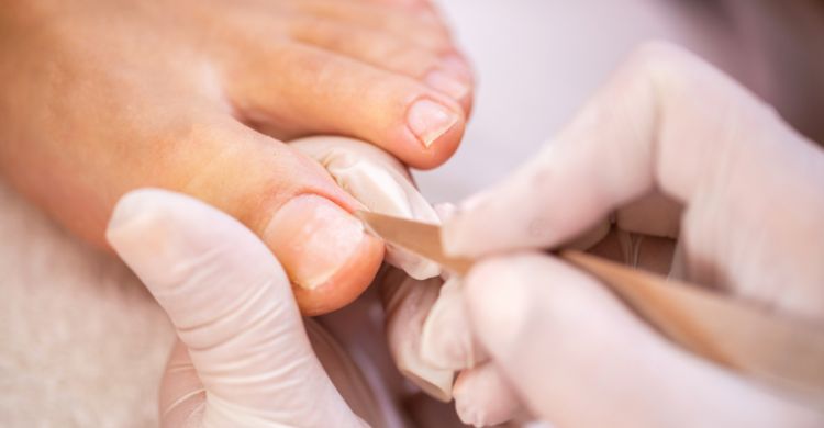 ডায়াবেটিস রোগীর পায়ের যত্নে পেডিকিউর