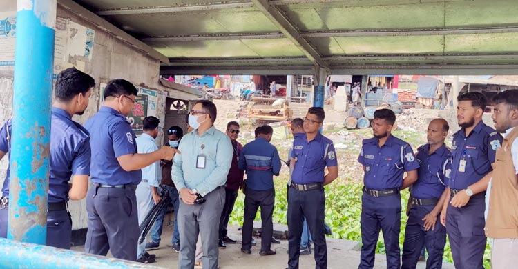 জেলা ঘোষণার দাবিতে এবার ভৈরবে নৌপথ অবরোধ