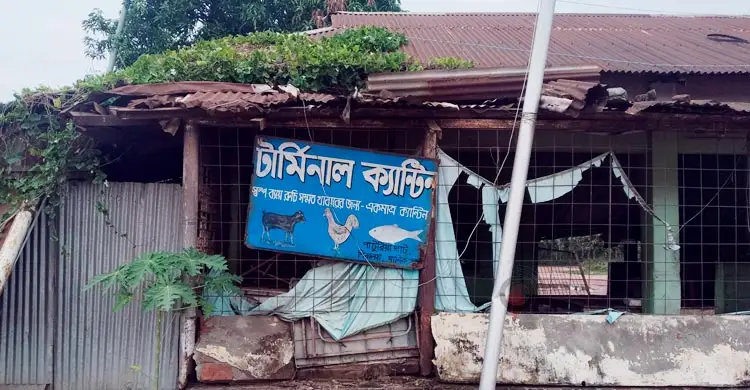 কর্মচঞ্চল পাটুরিয়া ঘাট কেবলই স্মৃতি