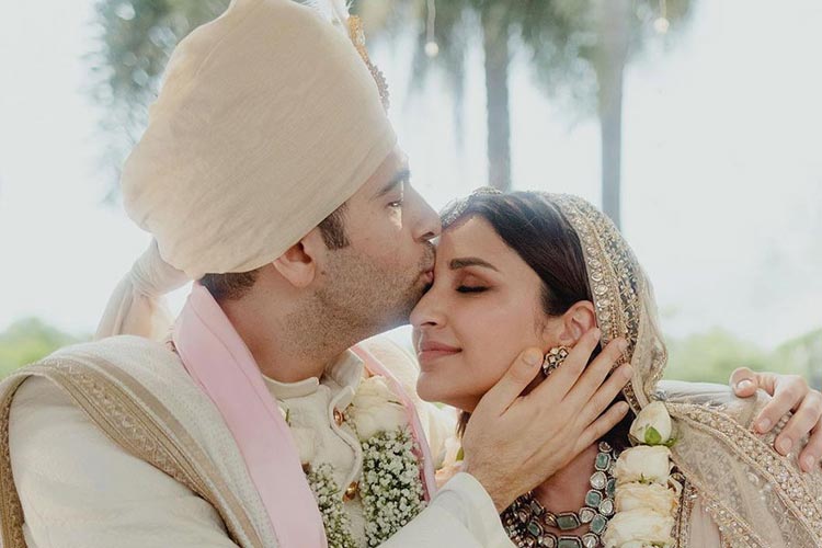 ভালোবাসার মানুষকে বিয়ে করার যত সুবিধা