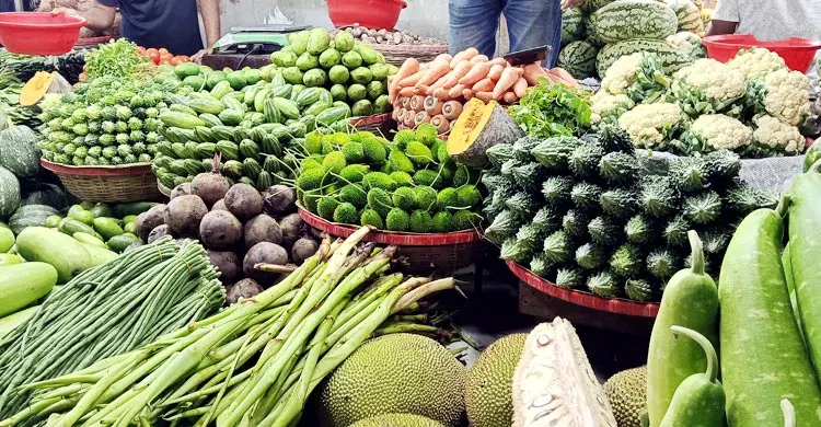 খুলনায় গরুর মাংসের দাম বেড়েছে কেজিতে ৫০ টাকা