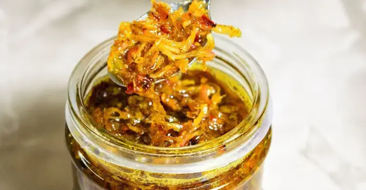 সারাবছর আমের আচার ভালো রাখবেন যেভাবে